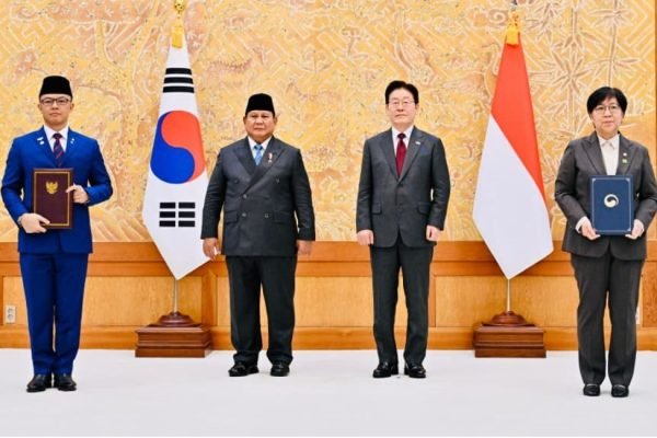 Presiden Prabowo saat melakukan kunjungan kerja ke Korea Selatan pada Rabu (1/4) kemarin/Foto : BPMI Setpres RI