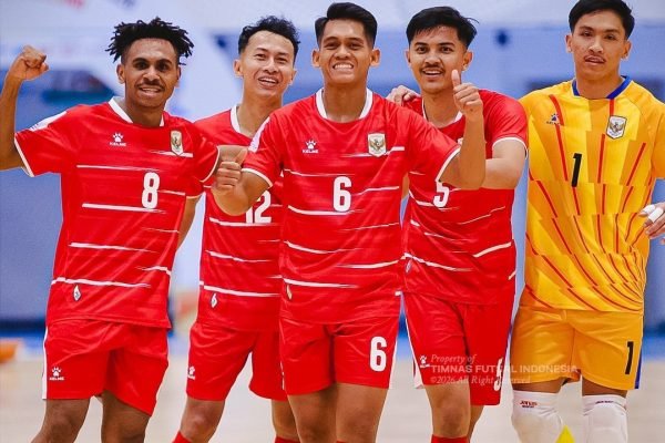 Timnas Futsal Indonesia melawan Brunei Darussalam pada laga Grup B di Nonthaburi, Thailand, Senin (6/4). Foto: Instagram/timnasfutsal