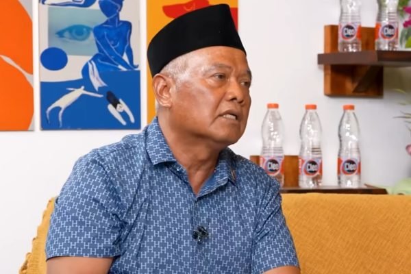 Momen Yai Mim (Muhammad Imam Muslimin) saat diundang ke podcast Denny Sumargo/Foto : Dok. YouTube CURHAT BANG Denny Sumargo