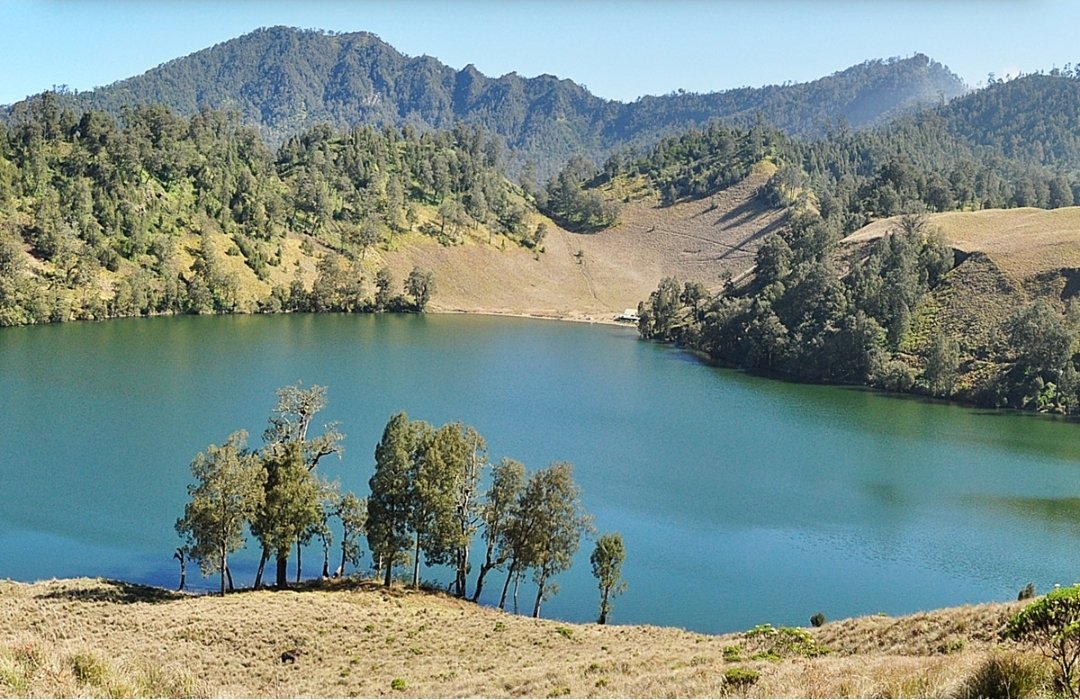 Gunung Semeru. Foto: indonesiakaya