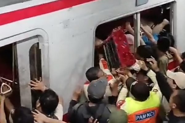 PT KAI sebut jumlah korban kecelakaan KA Bekasi Timur terus bertambah/Foto : Dok. Istimewa