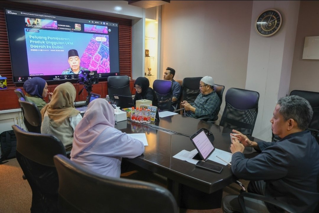 Pertemuan strategis daring antara Apkasi dan KJRI Dubai pada Jumat (8/5) kemarin/Foto : Dok. Apkasi