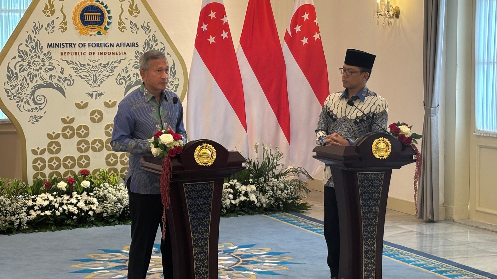 Menlu Singapura, Vivian Balakhrisnan bersama Menlu RI Sugiono pada pertemuan bilateral Selasa (12/5) di Jakarta/Foto : GPriority (Nindya Farhah Azzahrah)
