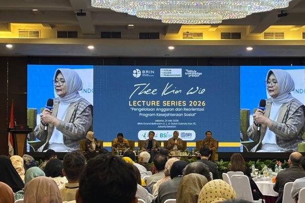 Peneliti CORE Indonesia, Hendri Saparini, saat menjadi narasumber pada Rabu (20/5) di BRIN Gatot Subroto, Jakarta/Foto : Dok. GPriority (Nindya Farhah Azzahrah)