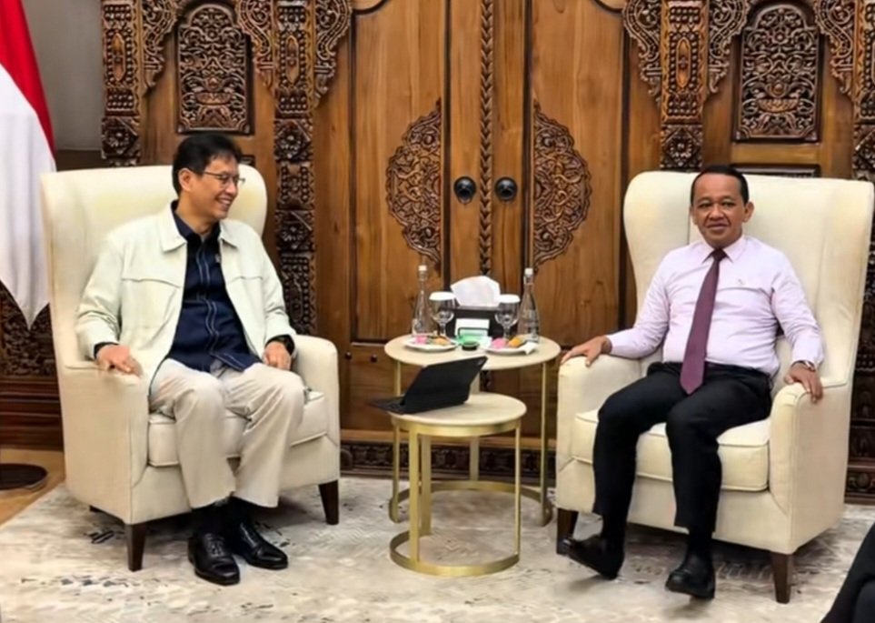 Menteri Keuangan (Menkeu) Purbaya Yudhi Sadewa bertemu Menteri ESDM Bahlil Lahadalia di Kantor ESDM, Jakarta pada Rabu (13/5). Foto: Tangkapan Layar