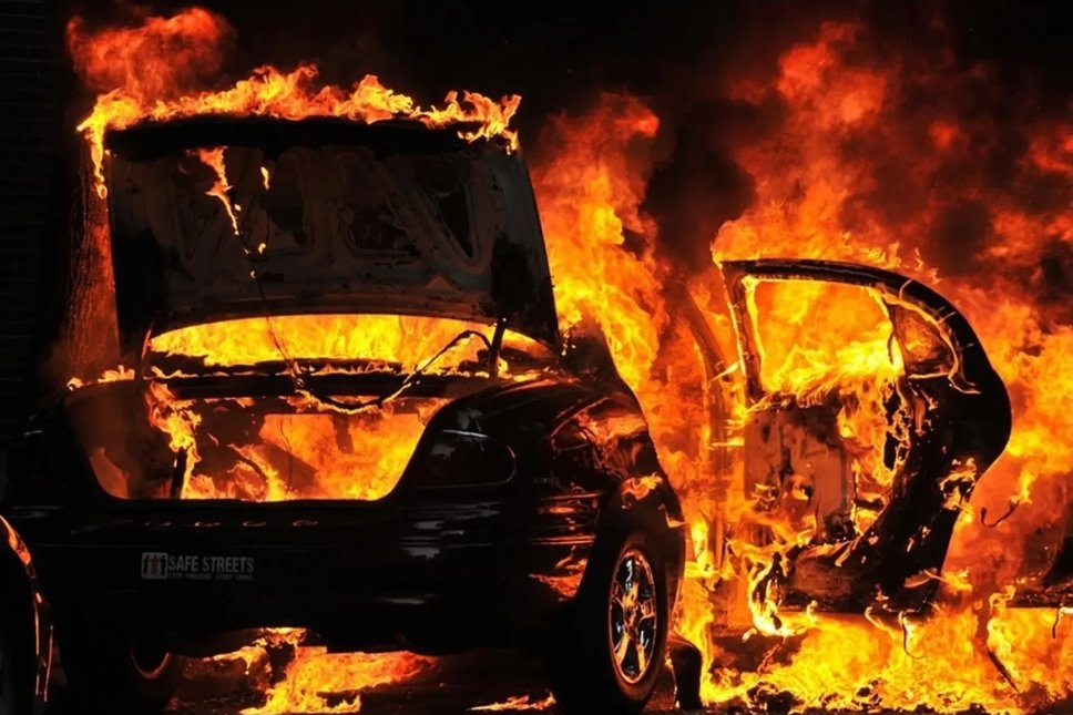 Ilustrasi mobil terbakar. Foto: dok.hondabintang.com
