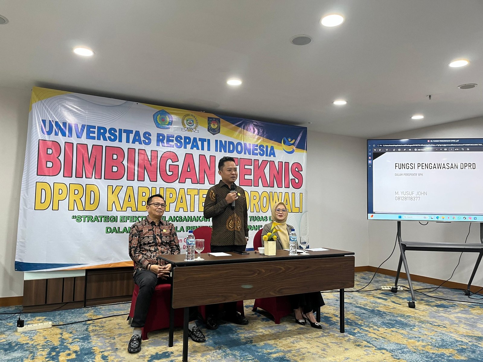 Ketua DPRD Morowali, Herdianto Marzuki, S.E., saat memberi sambutan sekaligus membuka kegiatan bimtek yang berlangsung pada Rabu (10/6) pagi/Foto : Dok. GPriority (Rizky Dimuharram)