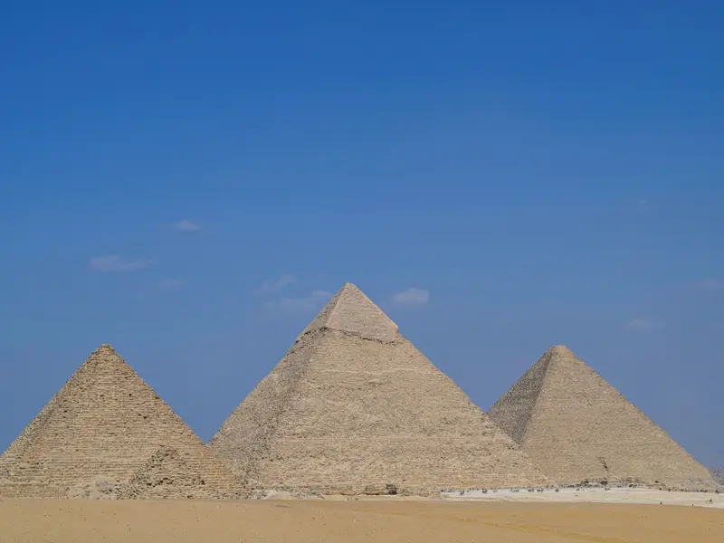 Sebuah penelitian terbaru mengungkap alasan mengapa Piramida Giza yang berusia 4.600 tahun itu mampu bertahan dari berbagai gempa bumi besar/Foto : Dok. Unsplash