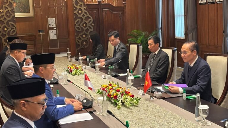 Menteri Luar Negeri Vietnam Lê Hoài Trung saat berkunjung ke Indonesia pada Selasa (14/7)/Foto : Dok. GPriority (Nindya Farhah Azzahrah)