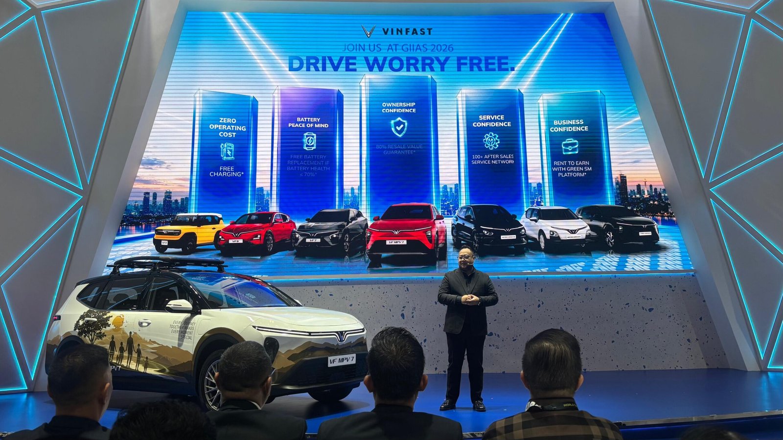 Head of Training Department VinFast Indonesia Rinaldi Ramdani, saat mempresentasikan konsep "Drive Worry Free" dari VinFast di GIIAS 2026, Rabu (29/7)/Foto : Dok. GPriority (Nindya Farhah Azzahrah)