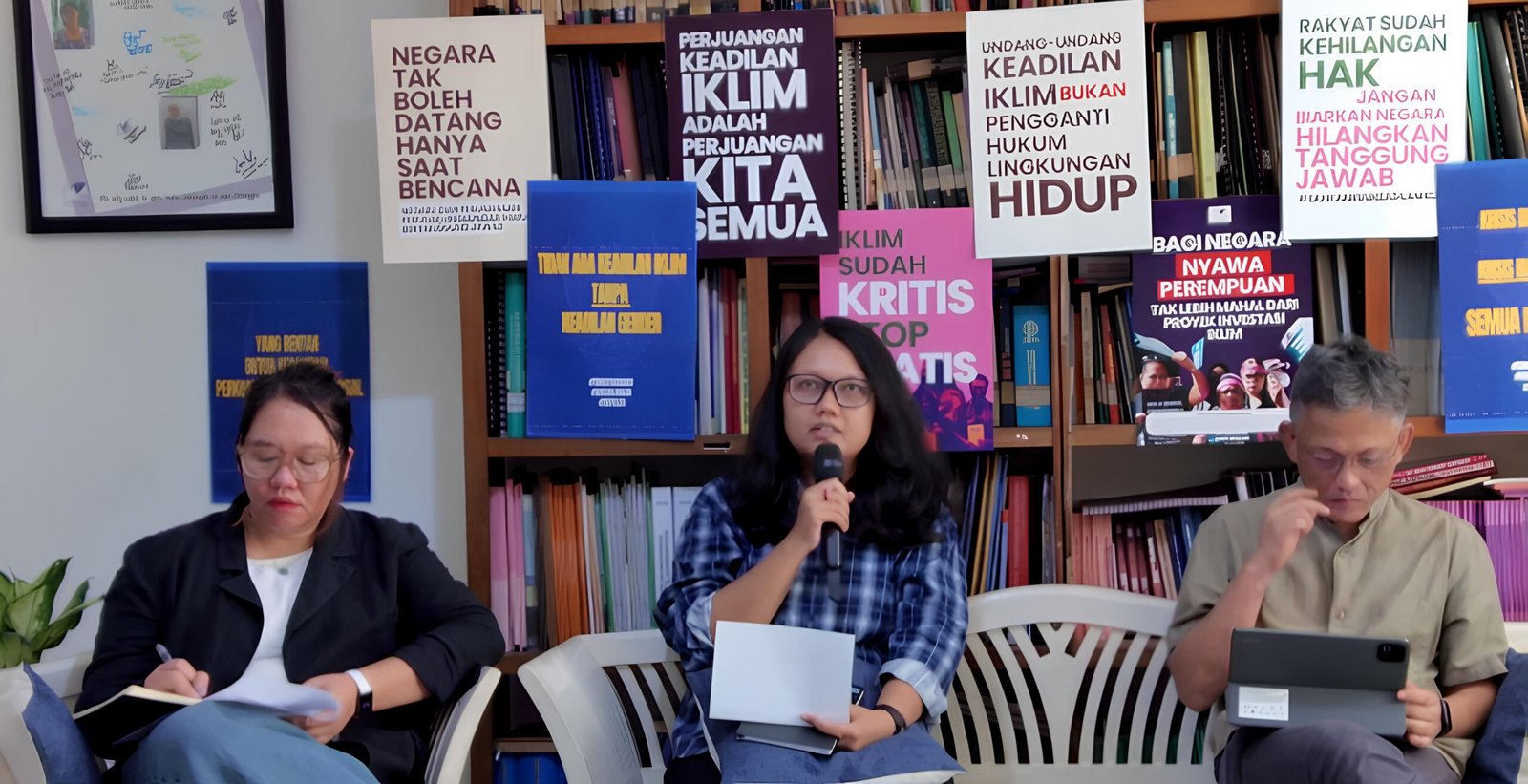 Diskusi media dan konferensi pers ARUKI, Senin (6/7) yang menolak pembahasan RUU PLH-PI yang tengah dibahas DPR RI/Foto : GP Nindya
