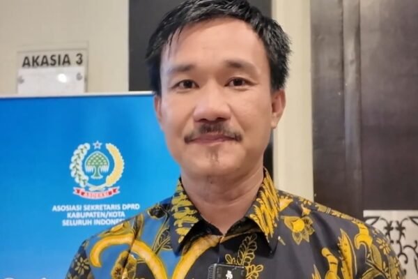 Sekretaris DPRD Kabupaten Bengkulu Selatan, Nico Dwipayana, SSTP., M.M., M.H., saat diwawancarai GPriority selepas mengikuti agenda Rakernas ASDEKSI 2026 di Hotel Savana Malang, Jumat (27/4)/Foto : Dok. GPriority (Risma Octavia)