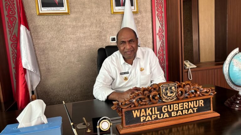 Wakil Gubernur Papua Barat, Mohamad Lakotani, saat ditemui GPriority pada Selasa (4/8) di Jakarta/Foto : Dok. GPriority (Nindya Farhah Azzahrah)