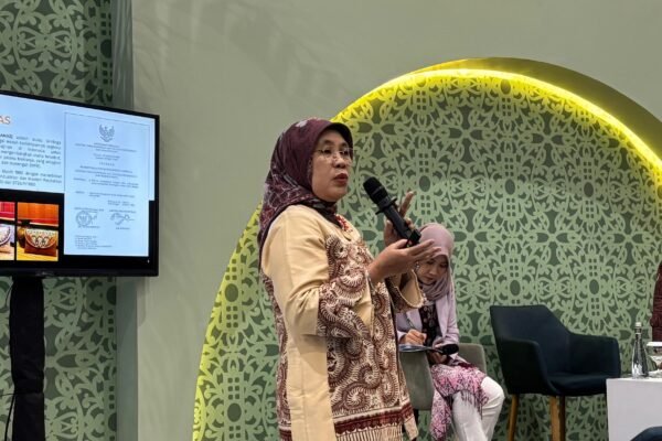 Sekretaris Jenderal Dewan Kerajinan Nasional (Dekranas) Reni Yanita dalam acara IP Talks X Karya Kreatif Indonesia (KKI) 2026 di JCC Senayan, Jakarta, Jumat (21/8)/Foto : Dok. GPriority (Nindya Farhah Azzahrah)