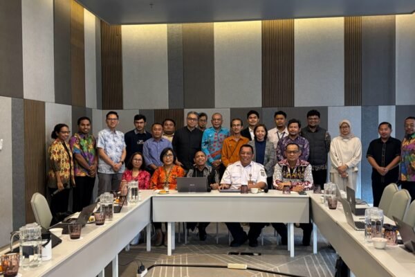 Agenda Lokakarya Penyusunan Analisis Pembangunan untuk Portal Eksekutif Papeda Provinsi Papua Barat yang berlangsung di Jakarta, Rabu (26/8)/Foto : Dok. GPriority (Nindya Farhah Azzahrah)