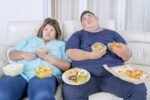 Fenomena berat badan naik setelah menikah ramai dibicarakan, namun mitos atau fakta bahwa setelah menikah badan akan menggemuk?/Foto : Ilustrasi Dok. Vecteezy