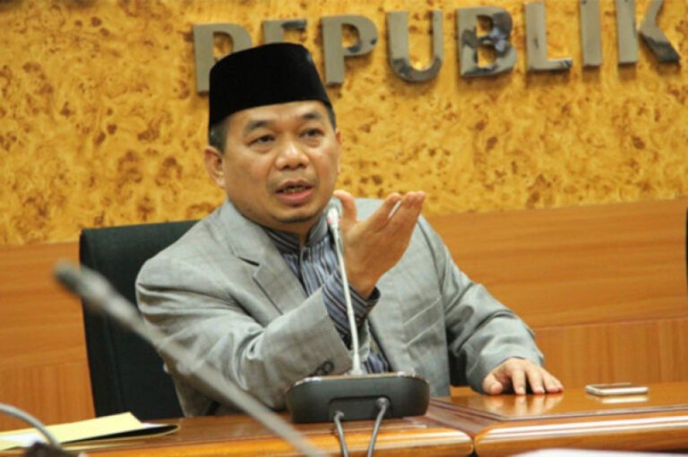 Anggota Komisi II DPR RI Jazuli Juwaini mendorong pemerintah meninjau kembali aturan masa tunggu mutasi ASN dari 10 tahun menjadi 5 tahun/Foto : Dok. Istimewa