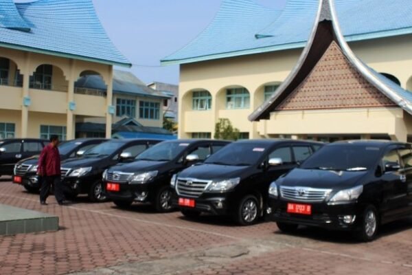 Hingga akhir Agustus 2026 terdapat 2.002 kendaraan dinas pelat merah milik Pemprov Sumbar yang belum memenuhi kewajiban pajak/Foto : Dok. Istimewa
