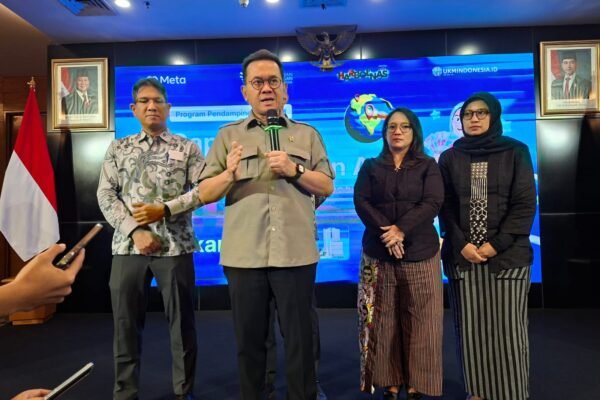 Menteri Perdagangan (Mendag) Budi Santoso usai membuka pelatihan “Gapai Pasar Global dengan AI” di Auditorium Kementerian Perdagangan, Jakarta Pusat, Rabu (9/9)/Foto : Dok. GPriority (Risma Octavia)