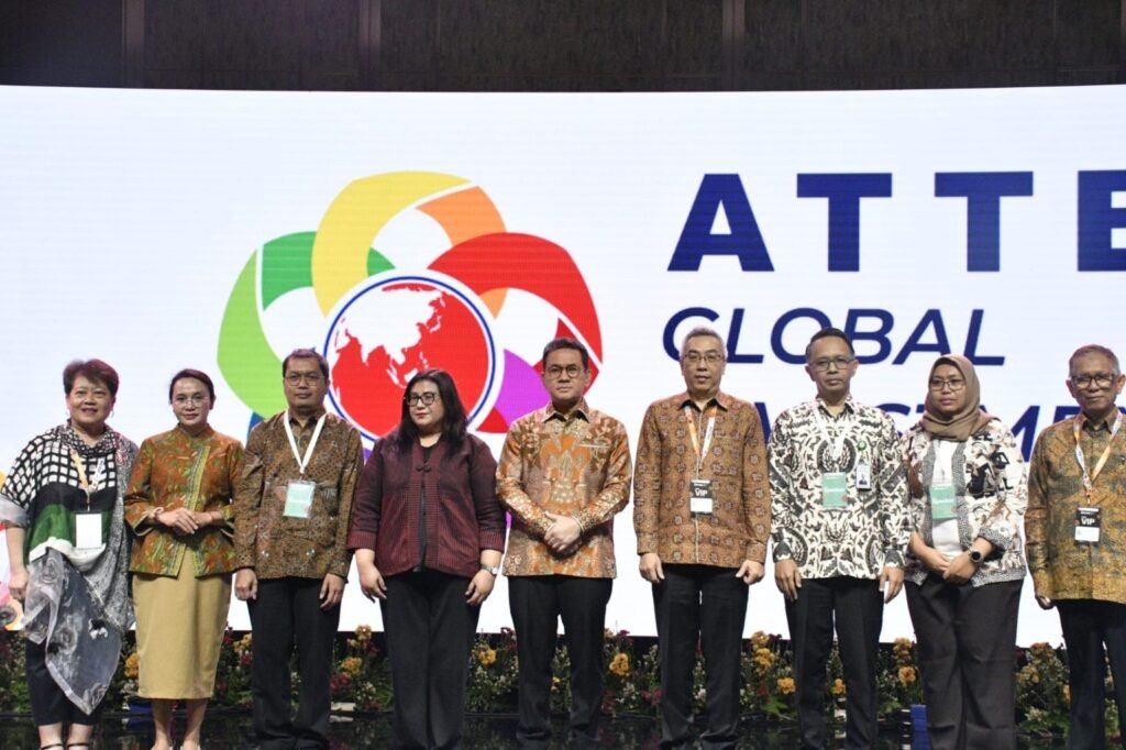 Menteri Perdagangan (Mendag) Budi Santoso saat membuka Asian Trade, Tourism, and Economics Council (ATTEC) Global Investment Forum di Jakarta, Jumat (18/9)