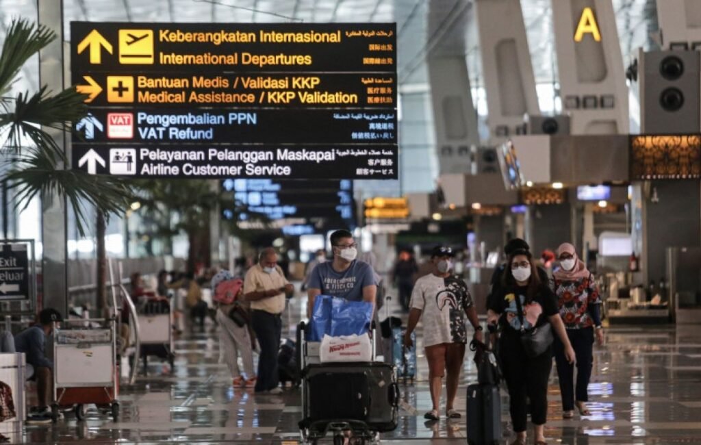 209 penerbangan di Bandara Internasional Soekarno-Hatta (Soetta) dibatalkan akibat dampak erupsi Gunung Anak Krakatau pada Minggu (6/9)/Foto : Dok. Istimewa