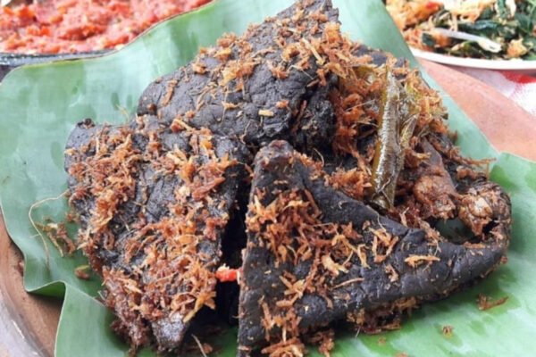 Berdasarkan data USDA untuk paru sapi mentah, setiap 100 gram mengandung sekitar 16,2 gram protein, 2,5 gram lemak, dan hanya 92 kalori. Paru sapi juga mengandung zat besi, selenium, serta vitamin B12/Foto : Ilustrasi Dok. Istimewa