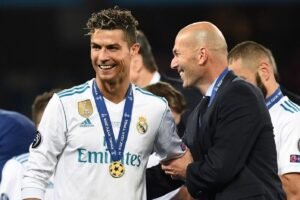 Zidane Bela Ronaldo Usai Tinggalkan Timnas Portugal