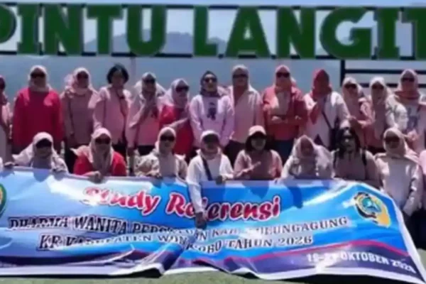Kegiatan studi referensi Dharma Wanita Persatuan (DWP) Kabupaten Tulungagung ke kawasan Dataran Tinggi Dieng dan Kabupaten Wonosobo, Jawa Tengah, menuai sorotan publik/Foto : Dok. Instagram @dwp_kab.tulungagung