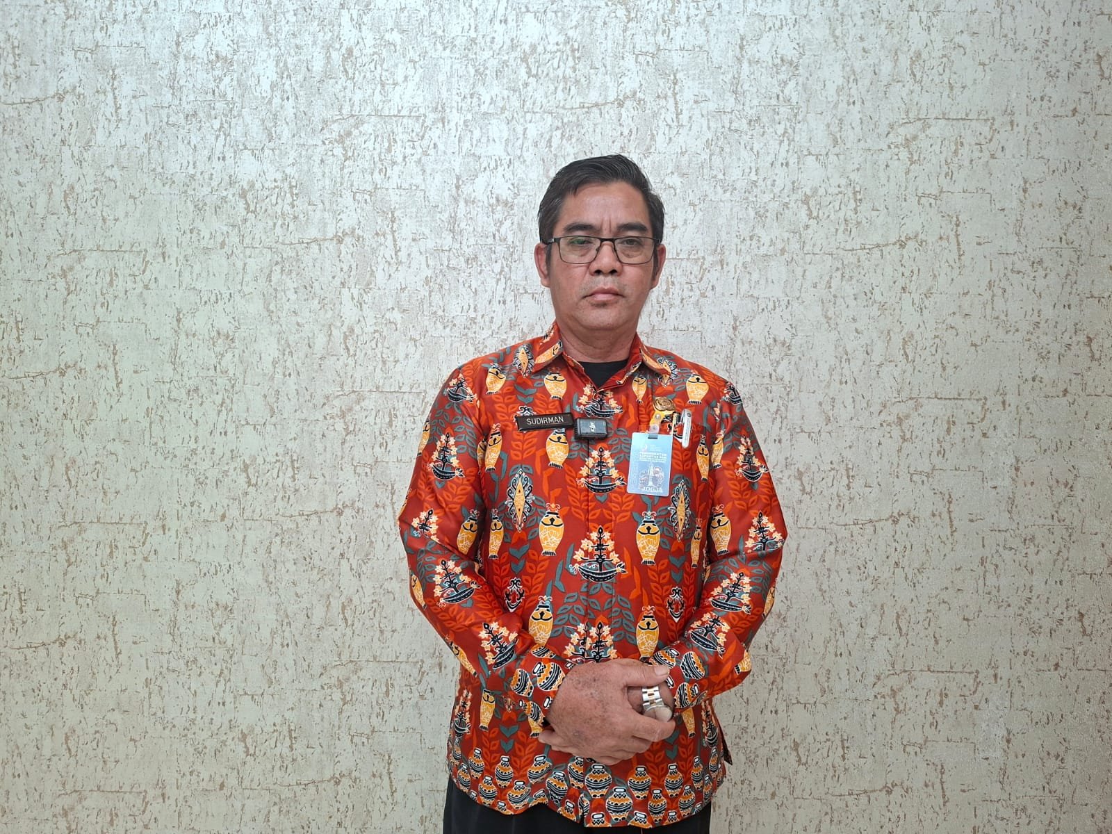 Plt. Sekretaris DPRD Kabupaten Gunung Mas, Sudirman, saat ditemui GPriority seusai acara, Kamis (8/10), di Yogyakarta/Foto : Dok. GPriority (Risma Octavia)