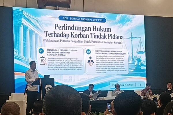 Prof. Dr. Asep Nana Mulyana, S.H., M.Hum. dalam agenda Seminar Nasional Hukum yang membahas perlindungan hukum terhadap korban tindak pidana, yang berlangsung di Balai Kartini, Jakarta, Selasa (20/10)/Foto : Dok. GPriority (Nindya Farhah Azzahrah)
