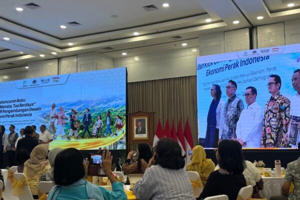 Agenda peluncuran buku Muda Menata, Tua Berdaya: Agenda Transformasi Kebijakan Kelanjutusiaan di Indonesia sekaligus memulai (kick-off) pengembangan desain ekonomi perak Indonesia di Kantor Bappenas RI, Jakarta, Rabu (21/10)/Foto : GPriority (Nindya Farhah Azzahrah)