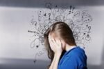 Penelitian yang diterbitkan dalam jurnal Alzheimer’s & Dementia pada 2020 menemukan hubungan antara repetitive negative thinking (RNT), penurunan fungsi kognitif, dan peningkatan sejumlah penanda biologis yang berkaitan dengan penyakit Alzheimer/Foto : Ilustrasi Dok. AdobeStock