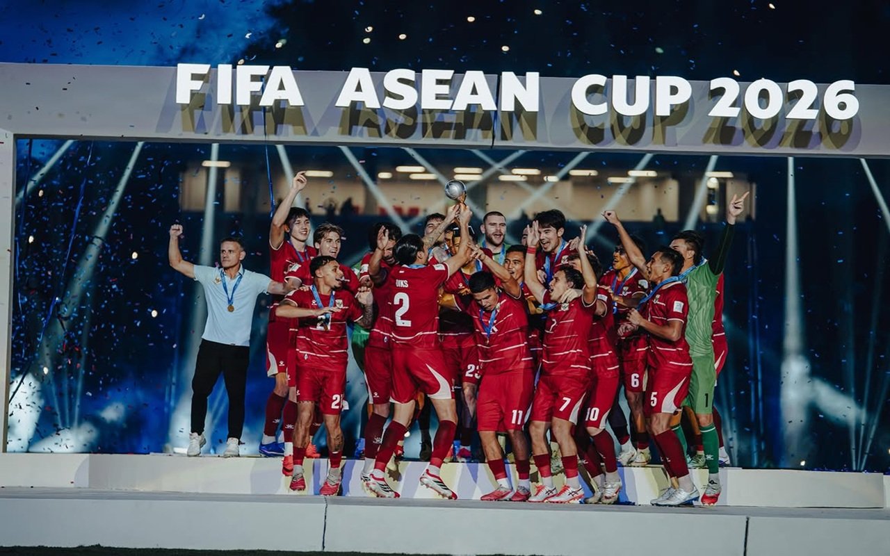 Timnas Indonesia berhasil mencatat sejarah dengan menjuarai FIFA ASEAN Cup 2026 setelah mengalahkan Thailand melalui adu penalti di Stadion Utama Gelora Bung Karno (SUGBK), Jakarta, Senin (5/10)/Foto : Dok. Instagram @timnasindonesia