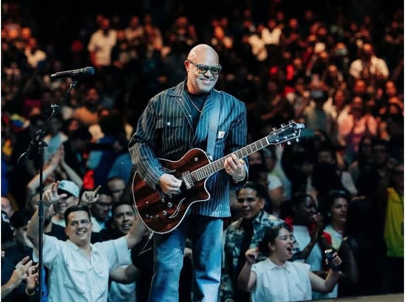 Pemerintah Indonesia memastikan tidak akan memberikan izin pertunjukan maupun visa kepada musisi gospel asal Amerika Serikat, Israel Houghton, jika rencana konsernya di Indonesia diajukan/Foto : Dok. Istimewa